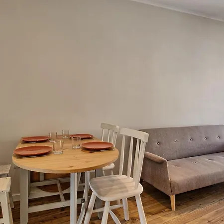Altido Graca 2-br Near The Pantheon *