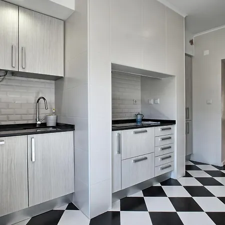 Altido Graca 2-br Near The Pantheon Lisboa